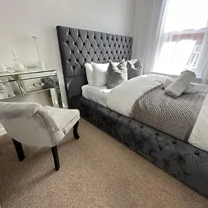 Guest house The Smaller Comfortable For One 5 Min To The, Bournemouth